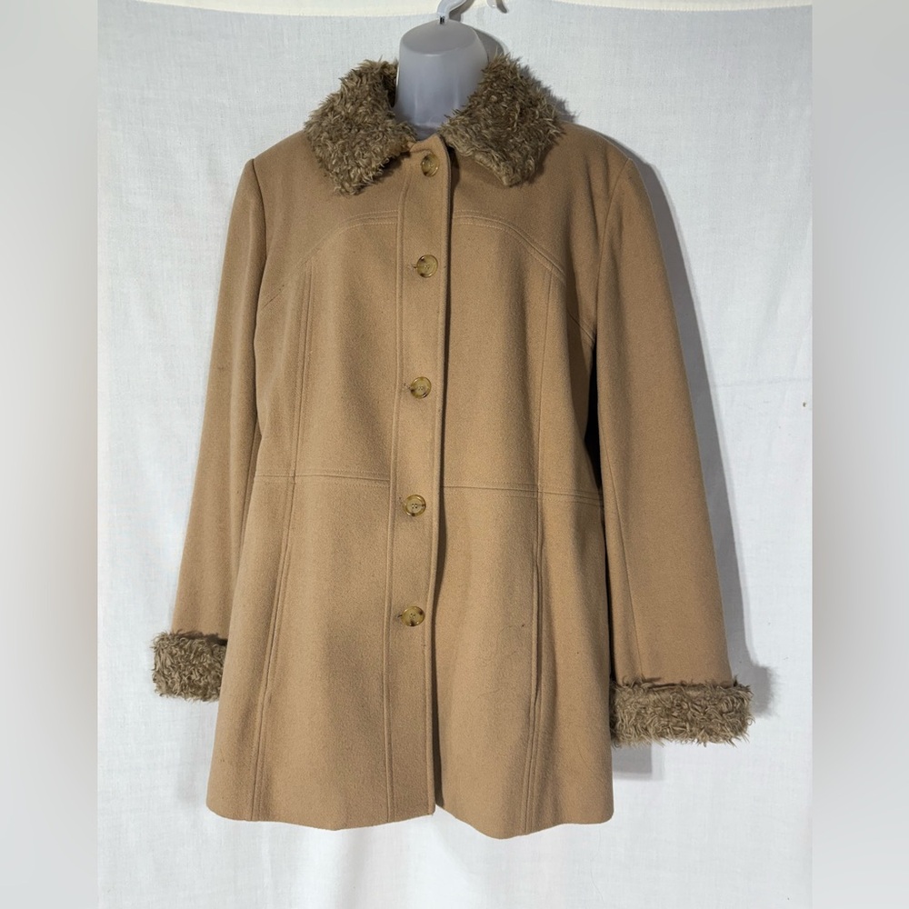 Vintage Esprit Tan Penny Lane  with Fur Trim 100% Wool Coat Size XL